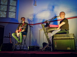 Fotos und Video – Basso van Stiphaut – Looper Lounge